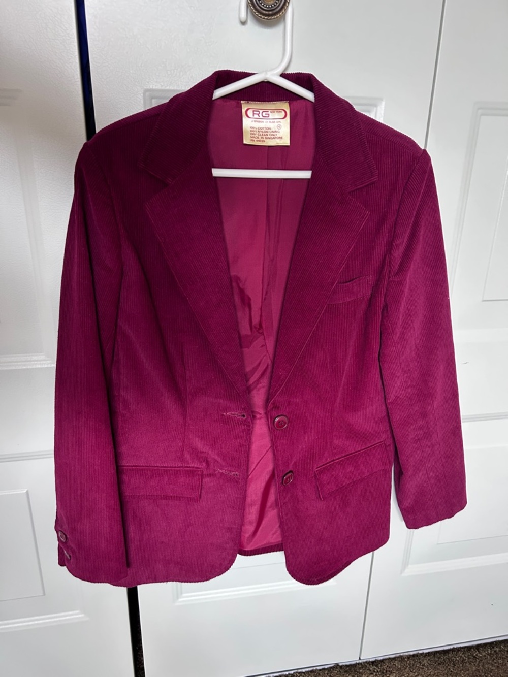 Russ Corduroy Blazer in Plum